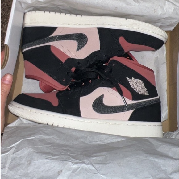 Canyon Rust Dunks - Picture 3 of 4